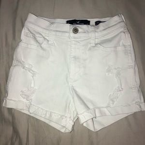 HOLLISTER HIGH-RISE SHORTS